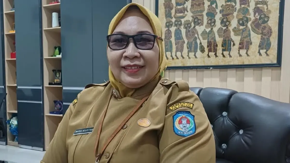 Kepala Bapenda Kubu Raya Maria Agustina.