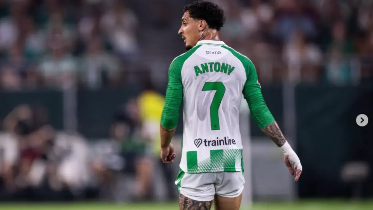 Real Betis mengandalkan Antony saat menjamu Feyenoord di Stadion La Cartuja pada matchday ketiga Liga Champions.