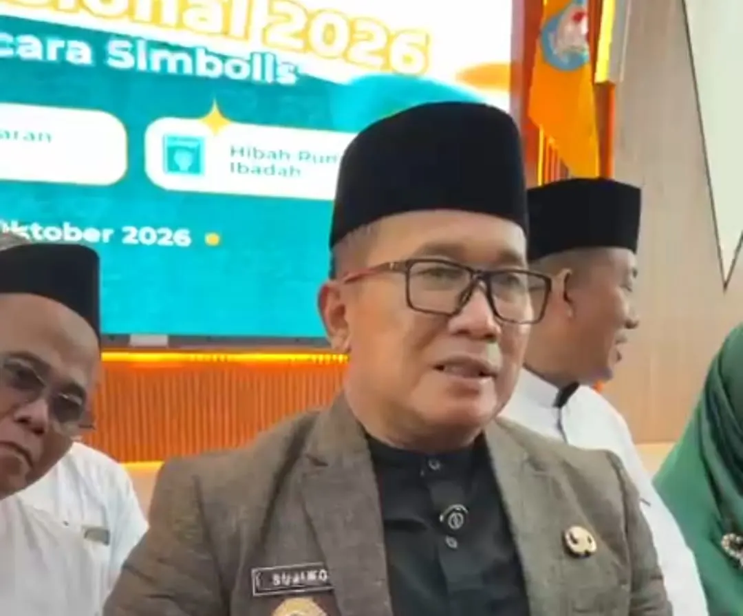 Pemerintah Kabupaten Kubu Raya menyiapkan hadiah umrah dan uang tunai bagi peserta yang meraih medali emas dalam Musabaqah Tilawatil Quran (MTQ) tingkat Provinsi Kalimantan Barat.