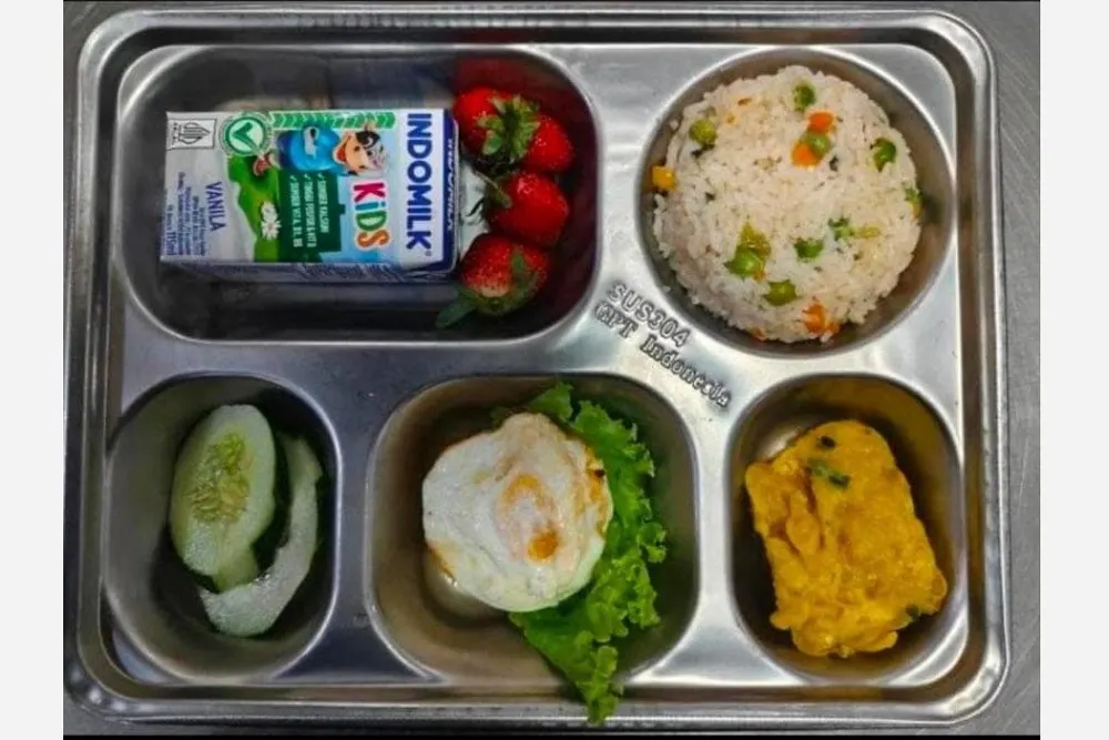 Pemerintah menyiapkan skema untuk memperluas keterlibatan usaha mikro, kecil, dan menengah (UMKM) sebagai pemasok bahan pangan dalam program Makan Bergizi Gratis (MBG).