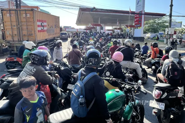 Kabut Asap dan Kelangkaan BBM Ganggu Aktivitas Warga di Kayong Utara